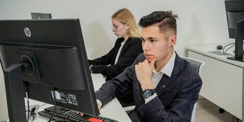 Débouchés et Carrières Après un BTS Banque (Ex. BTS BCC)
